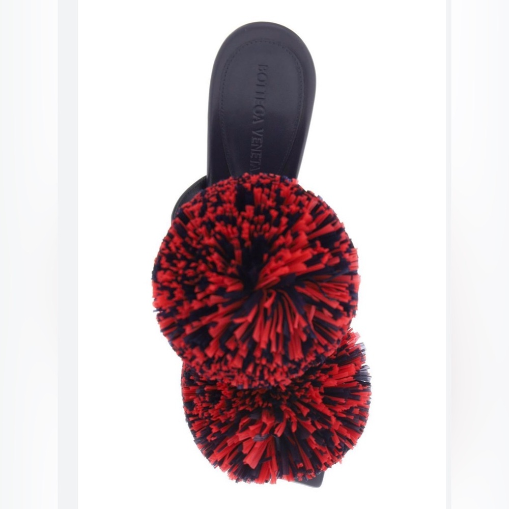 NWOB Bottega Veneta Adam Leather Two-Band Pom Sandals size 37.5